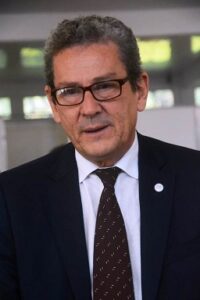 ministro educación lineras