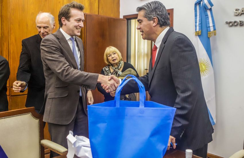 70d859fbfb8490c8fd311ddd65812093