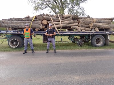 d21f9bd5a99898fecf03e3e405f497e038db8ee7