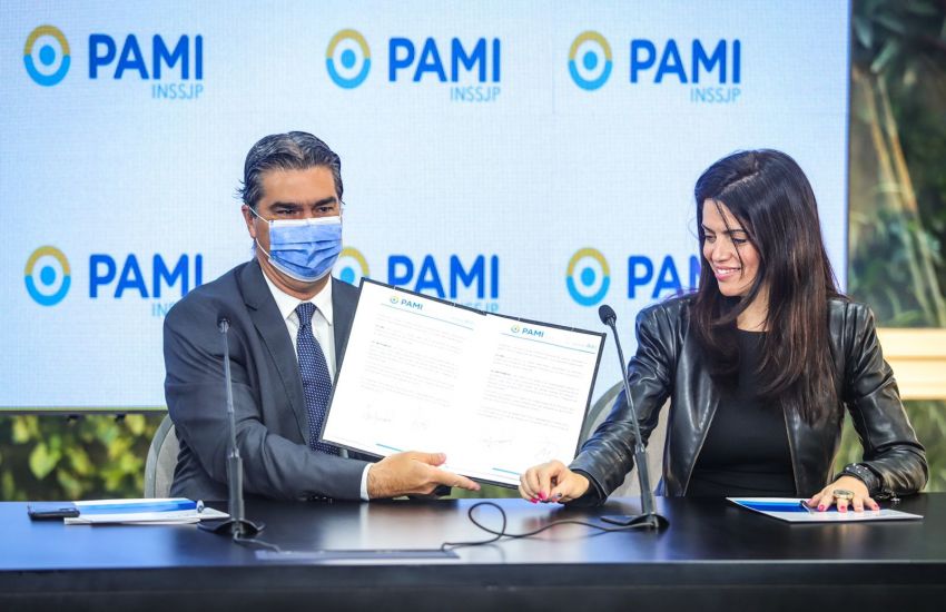 d38e1ddb7a53b45a2e0ac11ebb72e774