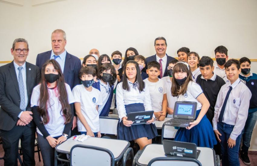 d8fb74094130628bcb28533b53a1fbf4