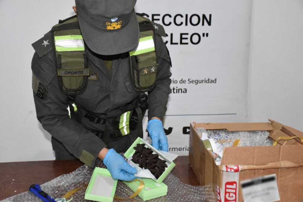 633f254d6175b445755418