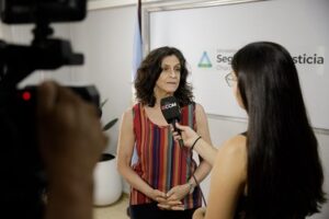 ministra zalazar1