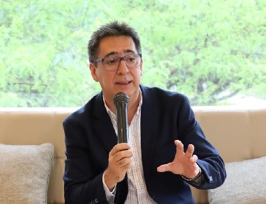 gustavo habla