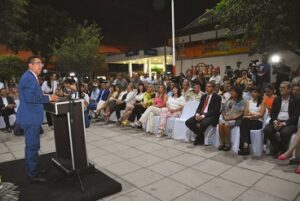 GUSTAVO EN ACTO RESISTENCIA 1 (2)