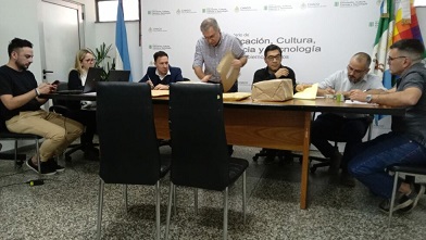 licitación escuela 1