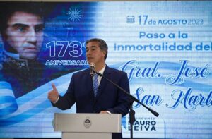 san martín homenaje