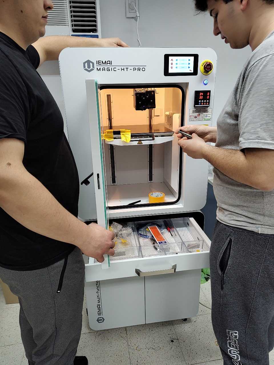 3 d