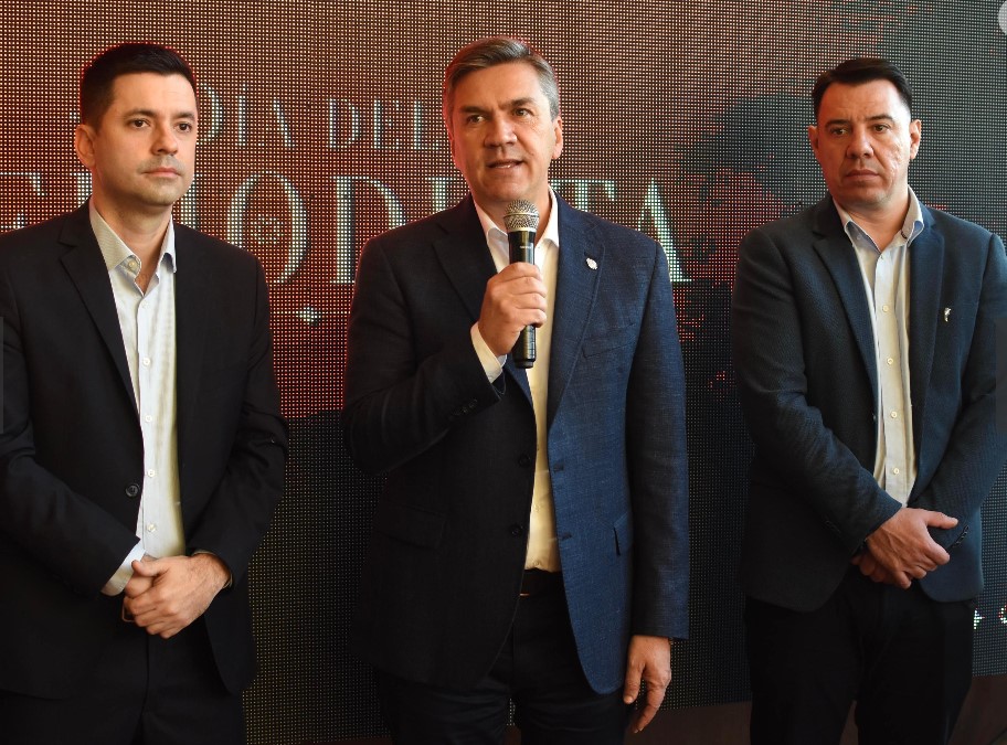 zdero, resico, bruno