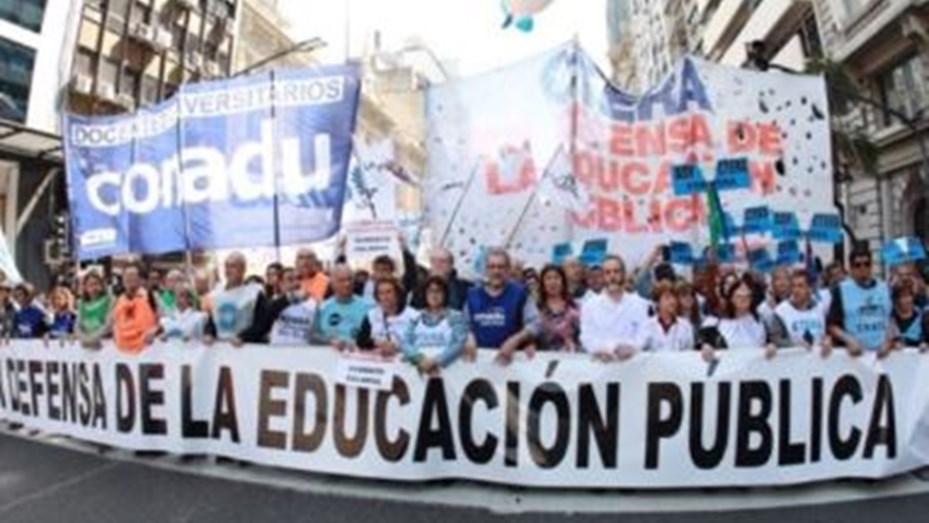 paro-universitario