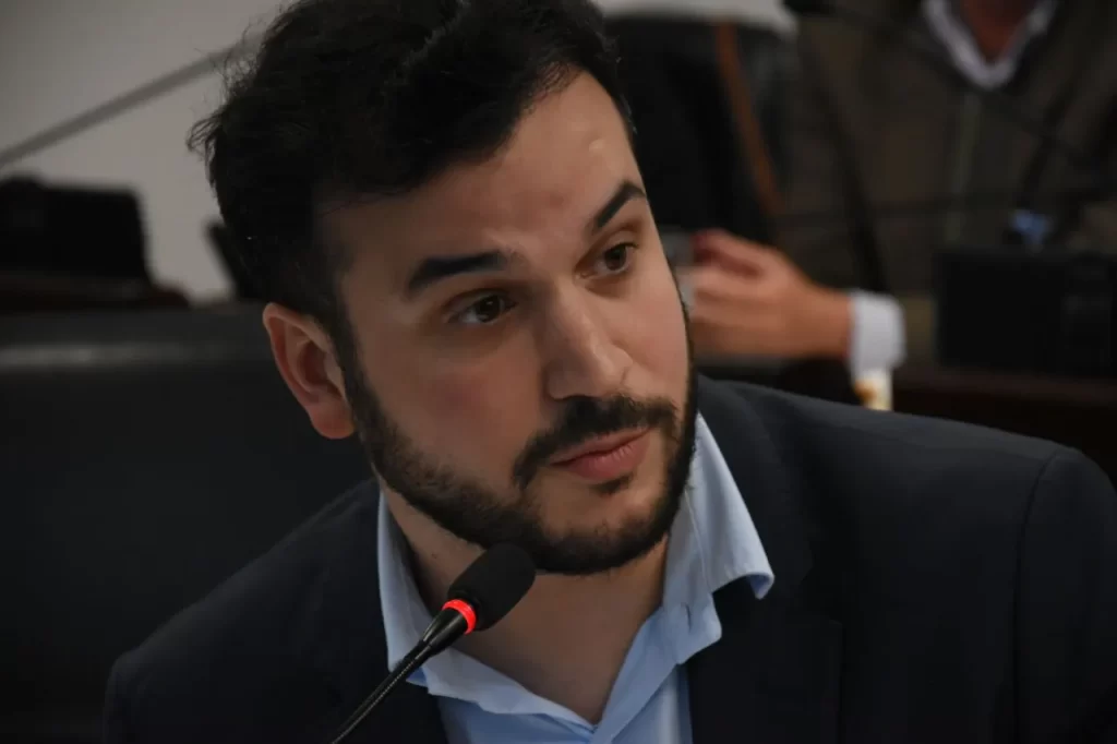 multimedia.normal.bf09afcacf693cbf.SXZhbi1Hb3lva2VyLTI0LTA5LTIzLTAxX25vcm1hbC53ZWJw