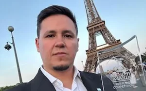 417003w629h542c.jpg (1)