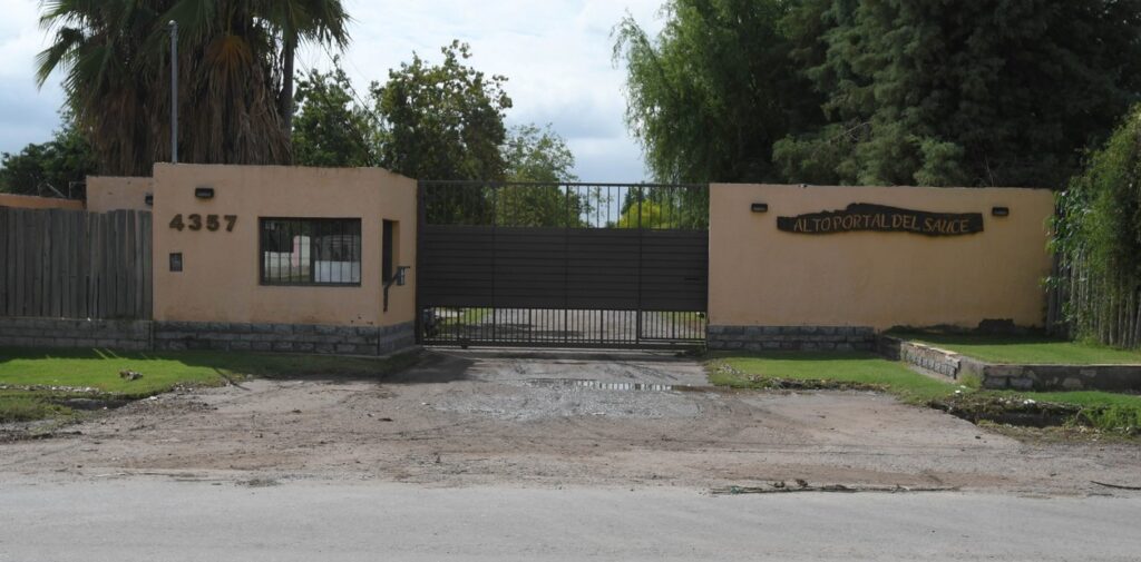 SgIRuGXuW_1256x620__2