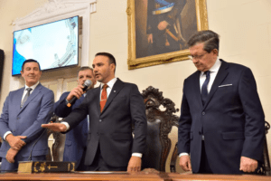 juan-pablo-valdes-al-jurar-esta-tarde-como-nuevo-2XQV7OGT6JDEBA7XEG7YNEA2OM