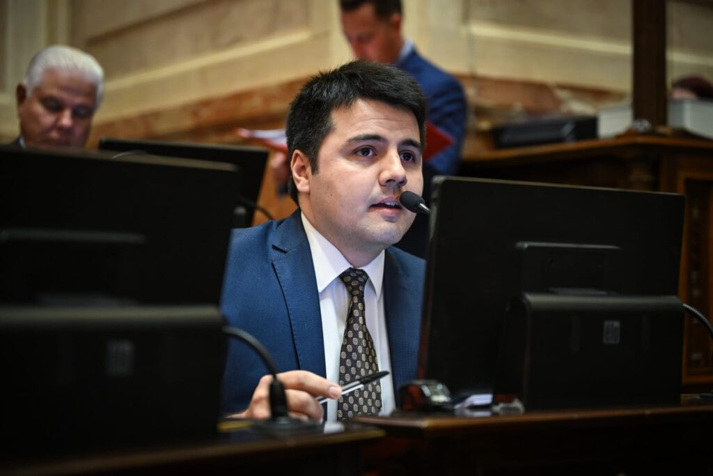 3af3cb4e-1c7c-4dec-8238-11267be11eb0