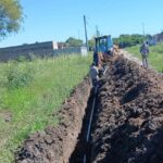 Fontana avanza con la extensión de la red de agua potable en el barrio Camors