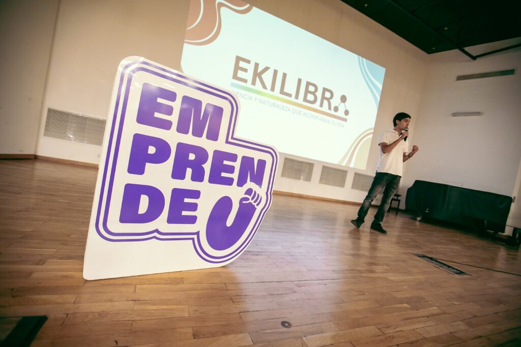 Emprende-U-UM-1-1024x682