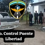 Hallan 300 kilos de placas de cementerio ocultas en una camioneta