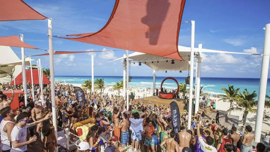 cancun-egresado