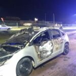 Automóvil se incendió mientras circulaba por Ruta 16 y fue consumido por las llamas