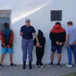 Cuatro demorados y tres cuchillos secuestrados tras una pelea en la vía pública