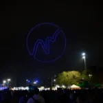 Un espectáculo con 2.000 drones iluminó el cierre de la Bienal del Chaco 2026
