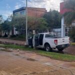 Investigan la muerte de un hombre hallado dentro de una camioneta en el centro de Las Breñas