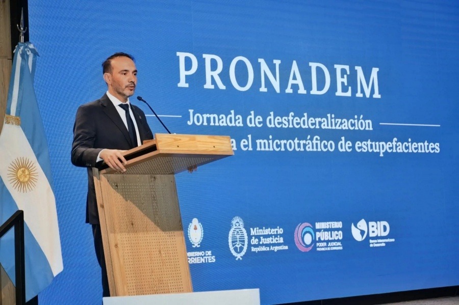 733554.jpg_nota