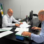 Makallé: El IPDUV y el municipio firmaron un convenio para construir viviendas con esfuerzo compartido