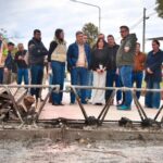 Zdero recorrió las obras de pavimentación y enripiado que mejorarán la conectividad en Tres Isletas