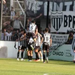 For Ever venció a Almirante Brown y quedó a tres puntos del Reducido