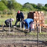 Laguna Blanca avanza con obras de viviendas, calles y servicios