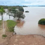 Por El Niño, crecen los ríos Paraná y Uruguay, con alerta en Chaco y evacuados en Corrientes