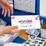 +Futuro: Estudiantes chaqueños comenzaron a retirtar sus tarjetas de débito de la cuenta Wee