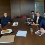 Gira europea de Zdero: en Milán, el gobernador se reunió con referentes mundiales del diseño, el mobiliario y las artesanías